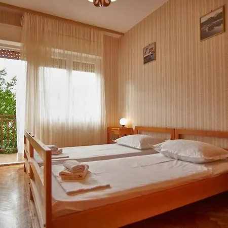 Apartment Apartment In Vinisce 7417